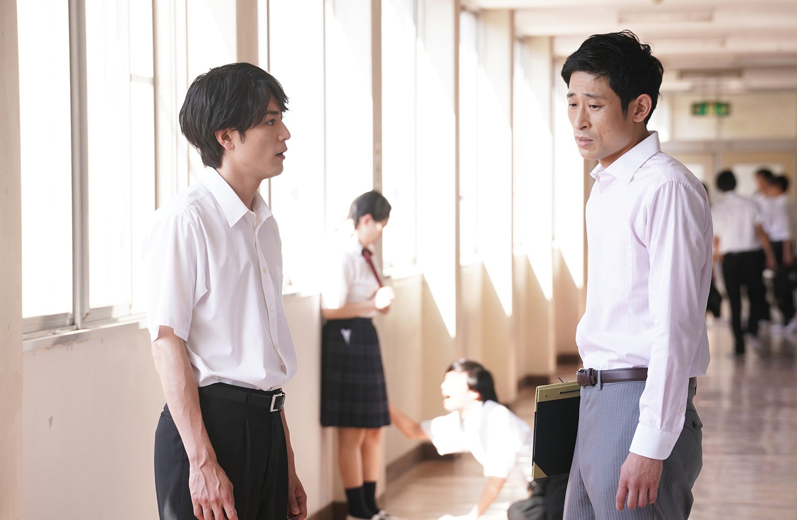 （左）間宮祥太朗／「ナンバMG5」第9話より（C）フジテレビ