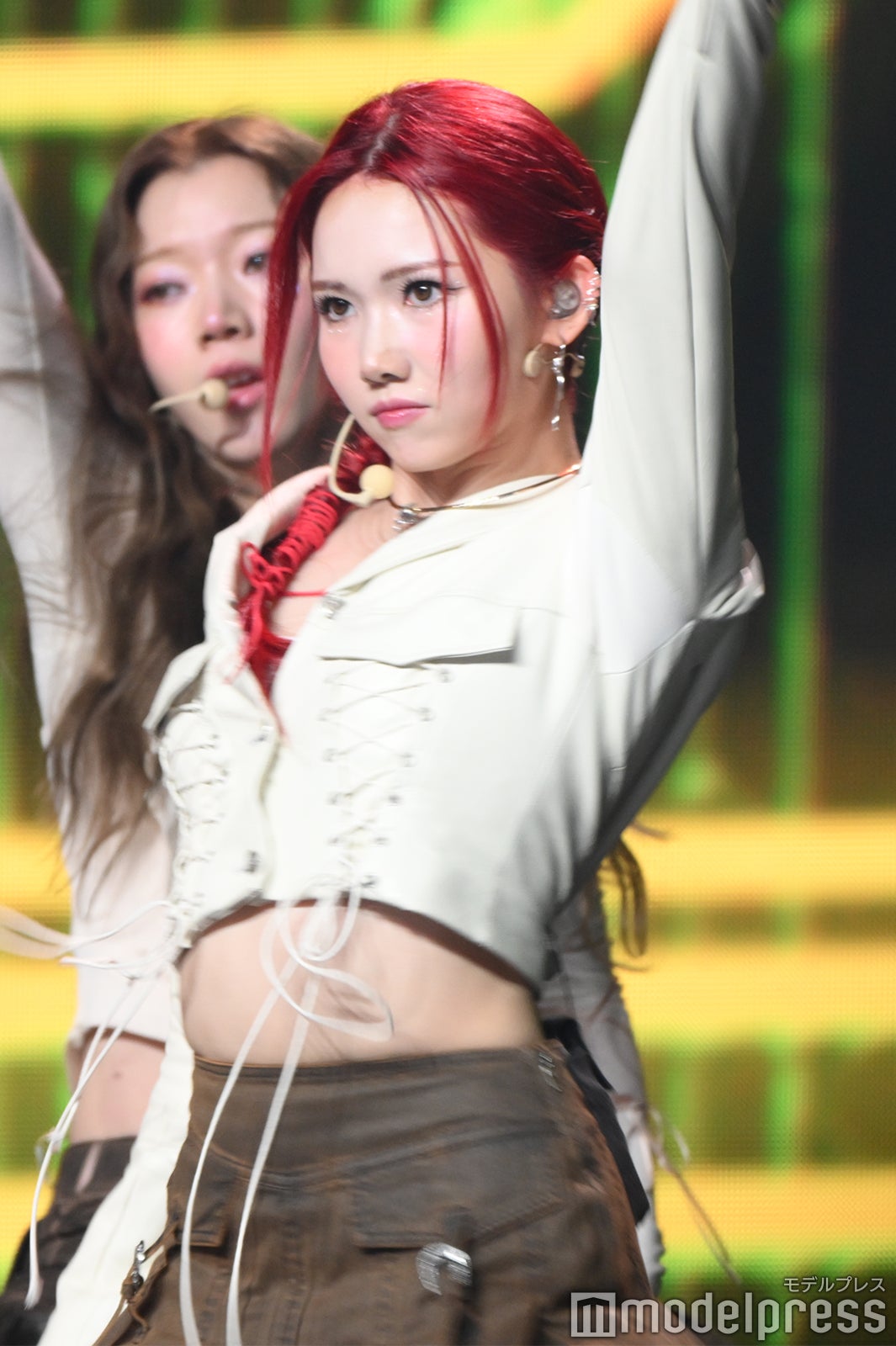 IS:SUE（C）モデルプレス