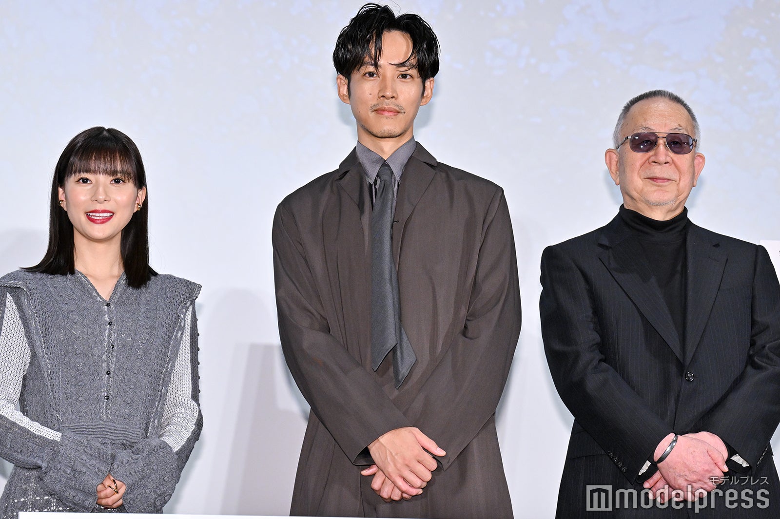 芳根京子、松坂桃李、小泉堯史監督（C）モデルプレス