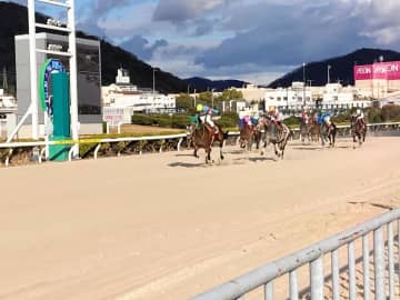 【地方競馬】ペースセッティングが兵庫ウインターカップを制し重賞初V