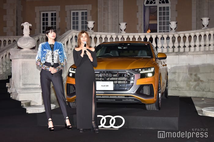 森星、カリーヌ・ロワトフェルド(C)モデルプレス