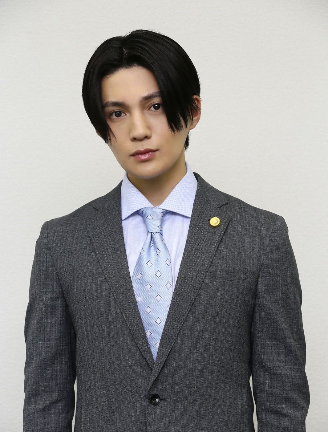 FANTASTICS八木勇征、“美しい新人弁護士”役に「ハイエナ」でテレ東ドラマ初出演