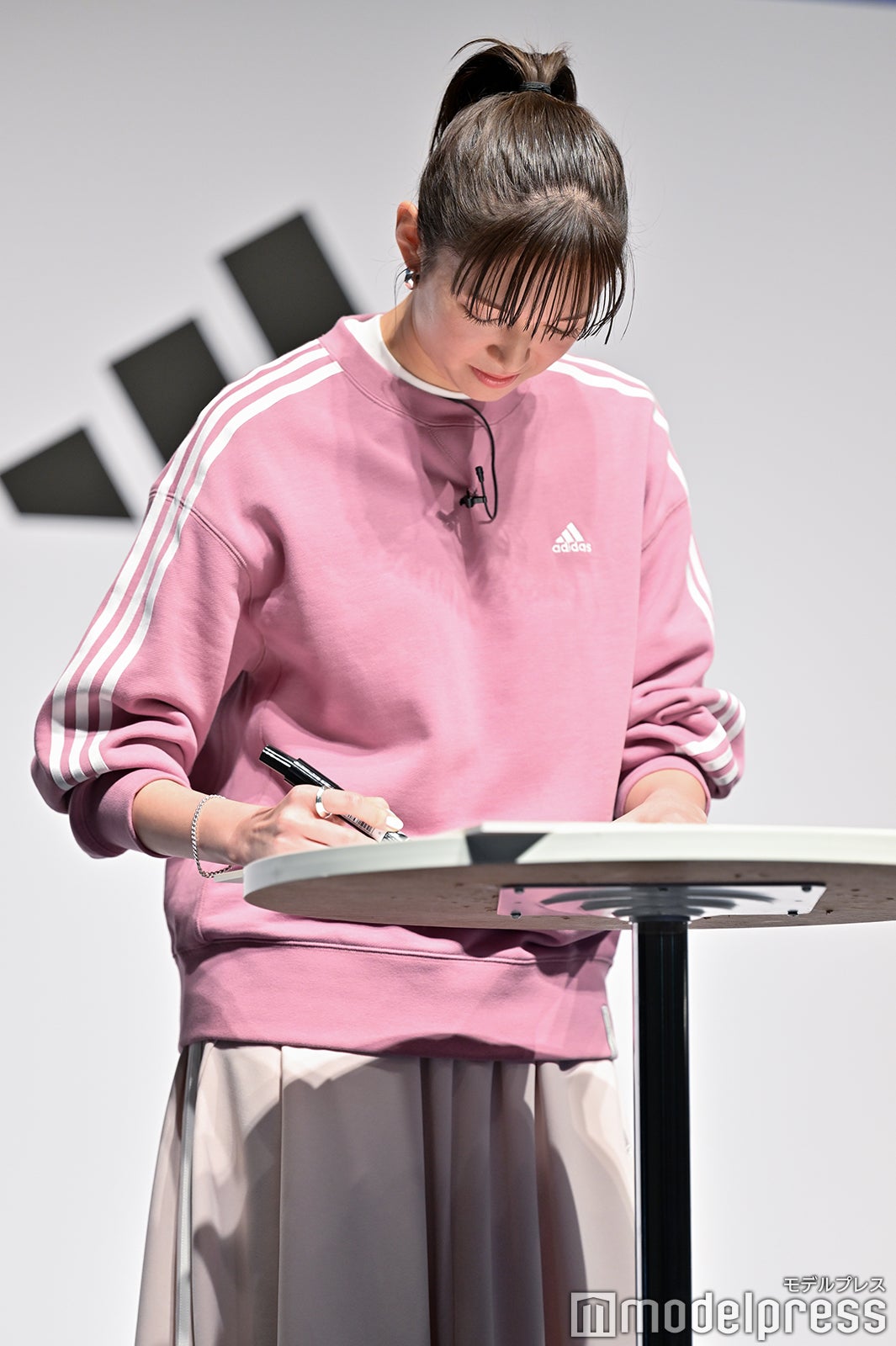 佐藤栞里（C）モデルプレス