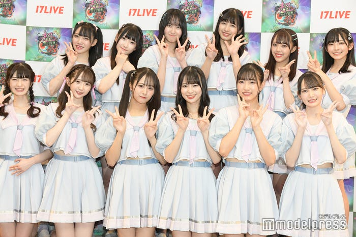 (後列左から)本田珠由記、櫻井もも、川中子奈月心、河口夏音、落合希来里、永田詩央里(前列左から)菅波美玲、谷崎早耶、尾木波菜、冨田菜々風、蟹沢萌子、鈴木瞳美 (C)モデルプレス