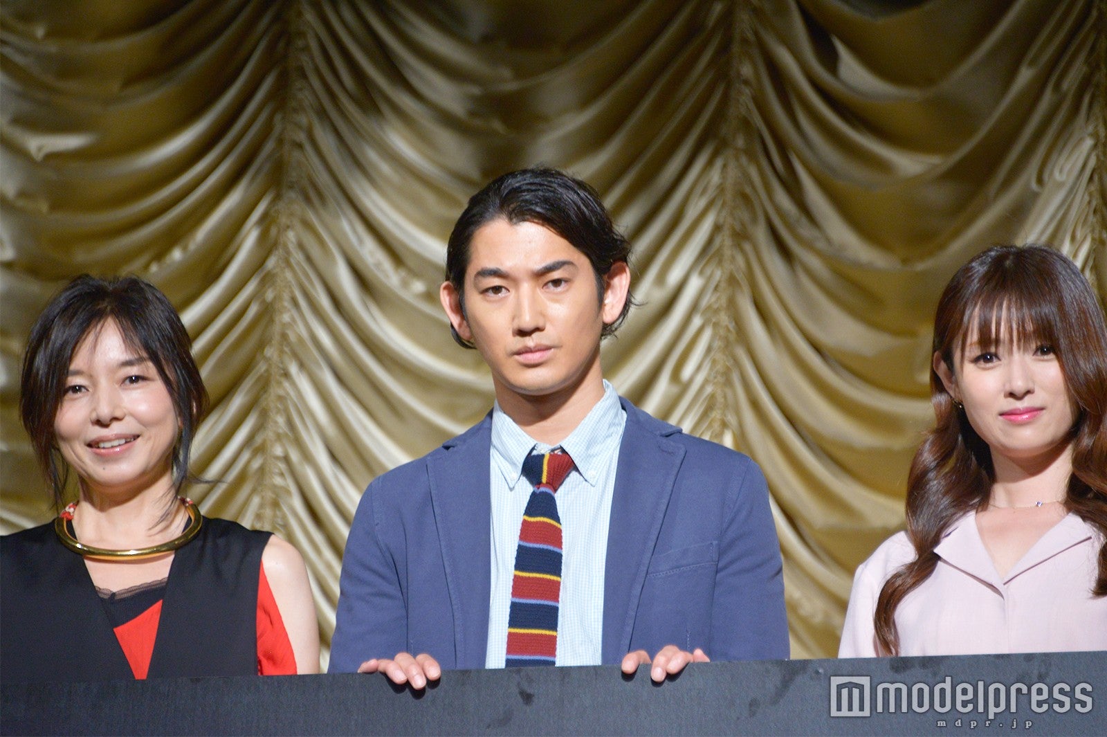 山口智子、瑛太、深田恭子 （C）モデルプレス