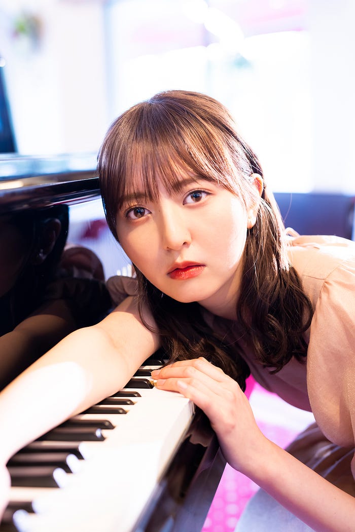 「HKT48 森保まどかラストフォトブック スコア」(C)KADOKAWA (C)Mercury PHOTO/TANAKA TOMOHISA