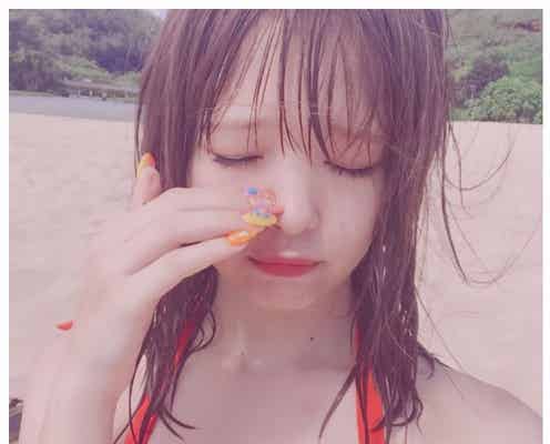 藤田ニコル、セクシーな水着姿で“濡れにこるん”「色っぽさが際立ってる」ファン絶賛