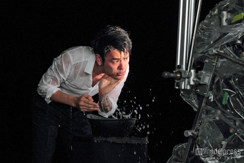 「ウーノ」の新CM「洗顔、なめんじゃねーぞ。」編／妻夫木聡