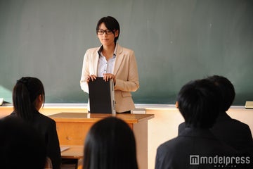 仮面ライダーゴースト 大沢ひかる 藤岡弘 の言葉に感激 背中をポンポンとしながら モデルプレスインタビュー モデルプレス 仮面ライダーゴースト 大沢ひかる 藤岡弘 の言葉に感激 背中をポンポンとしながら モデルプレスインタビュー モデルプレス