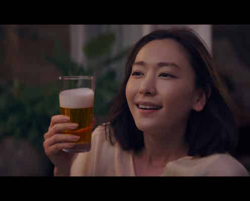 新垣結衣、春らしい髪型にイメチェン 今までと違う雰囲気の表情