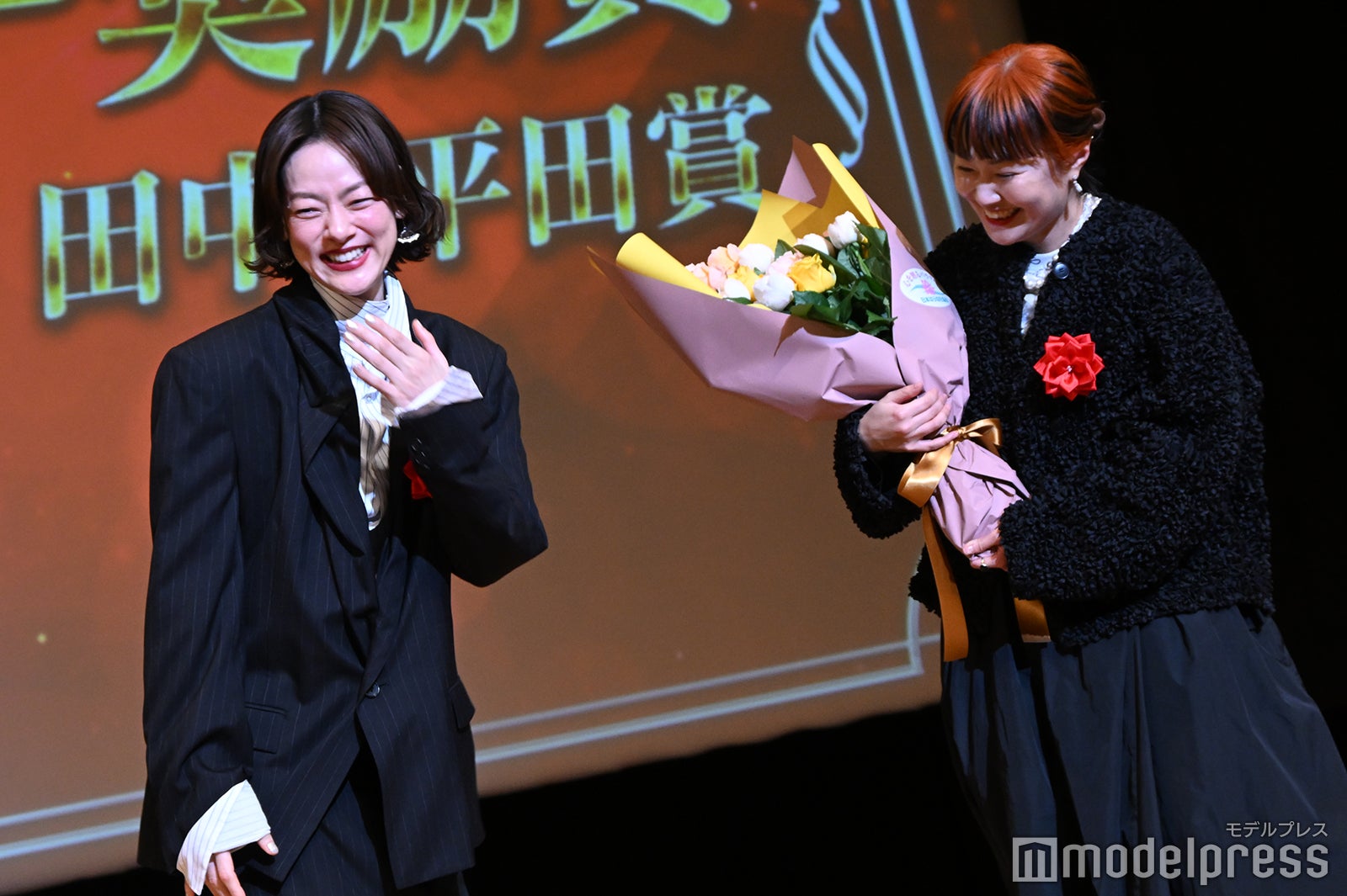 市川実日子、小田玲奈氏（C）モデルプレス