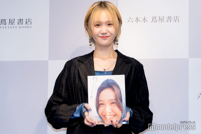尾碕真花(C)モデルプレス