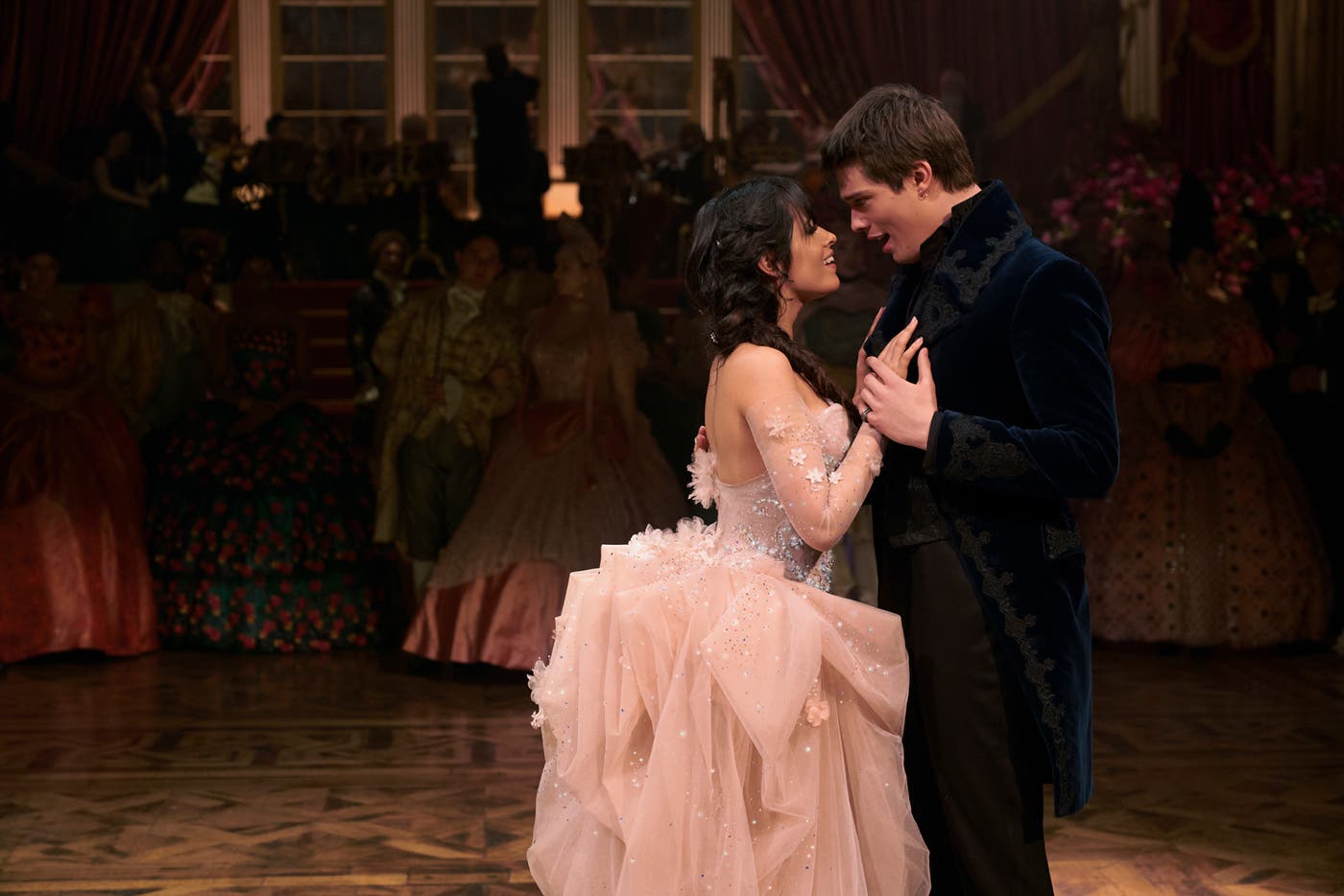 『シンデレラ』Amazon Prime Videoにて独占配信中(提供画像)