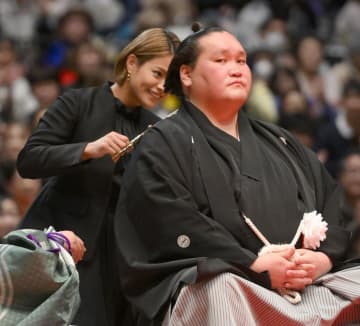 元照ノ富士の断髪式に著名人が続々！阿部一二三、稲垣啓太、武尊、中谷潤人らからねぎらいの声【主な参加者一覧】