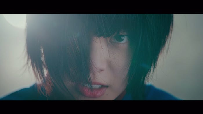 欅坂46「不協和音」MVより(画像提供:ソニー・ミュージックレーベルズ)