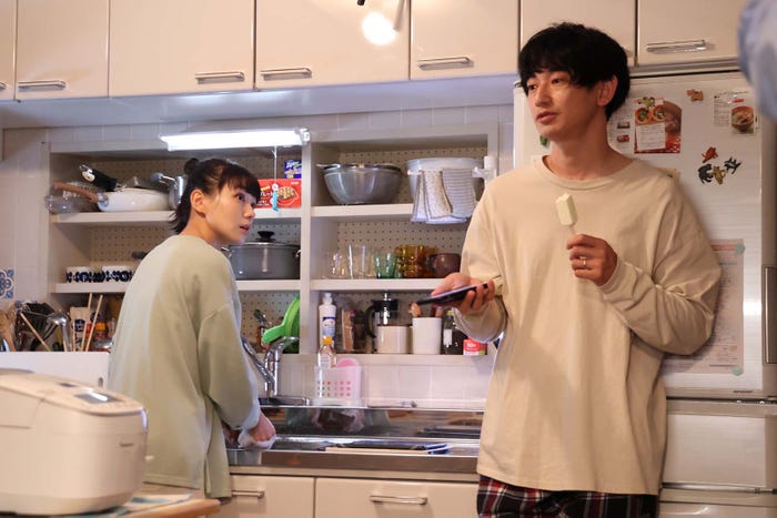 奈緒、永山瑛太「あなたがしてくれなくても」第9話より(C)フジテレビ