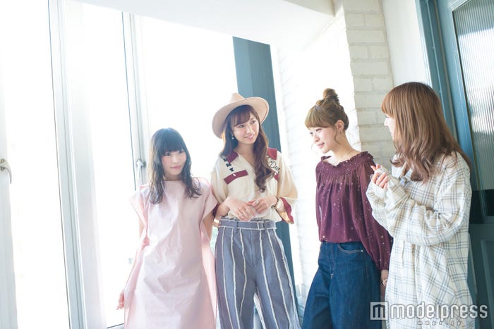 SILENT SIREN(左から)あいにゃん、ひなんちゅ、すぅ、ゆかるん (C)モデルプレス