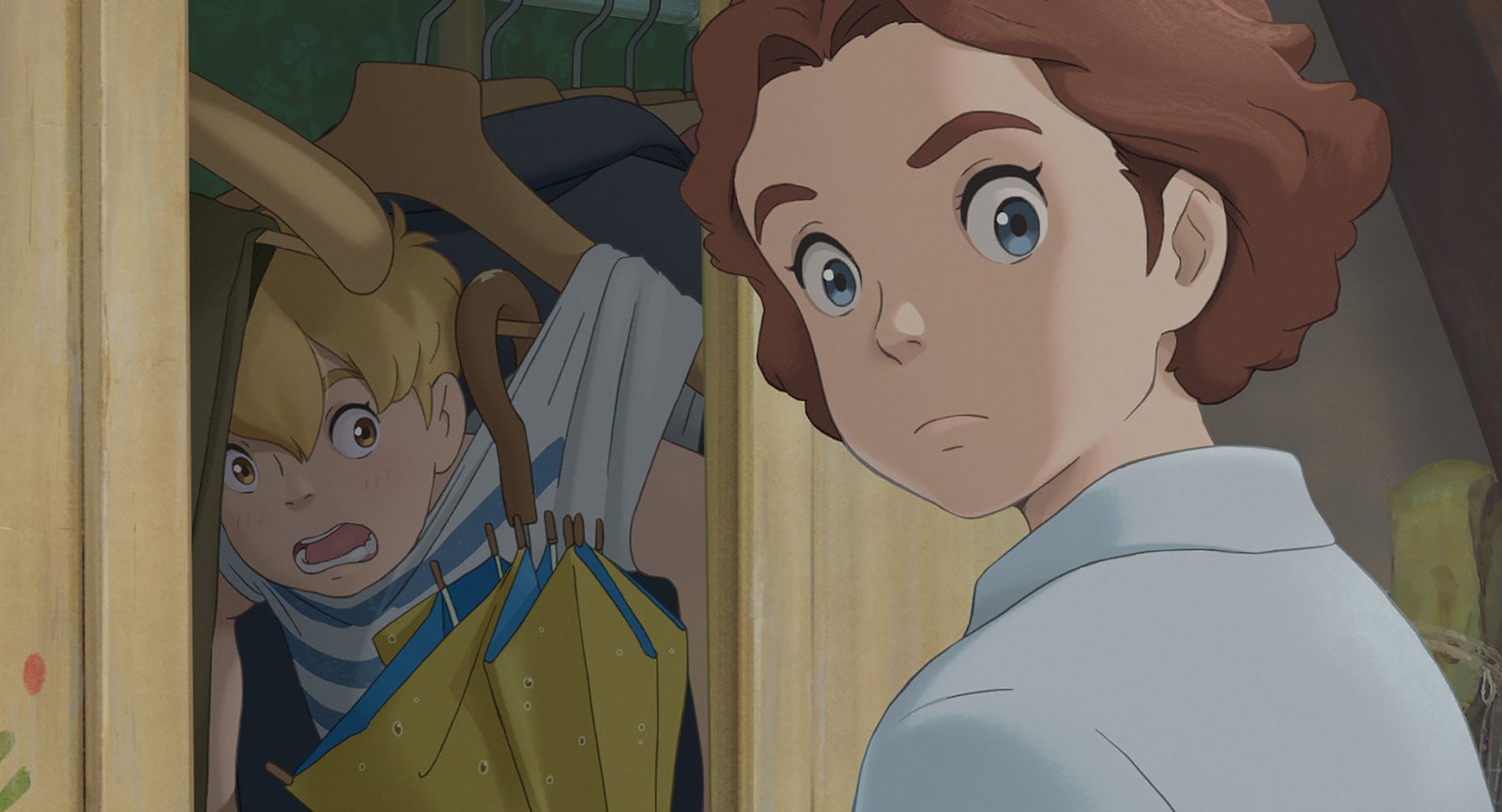 （左から）ラジャー、アマンダの母・リジー（C）2023 Ponoc