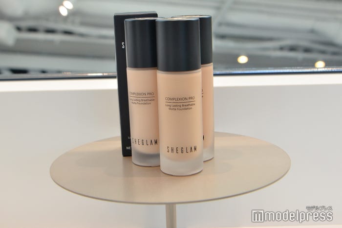 「SHEGLAM」 コンプレクション プロロングラスティング ソフトマットファンデーション/『SHEIN TOKYO』(C)モデルプレス