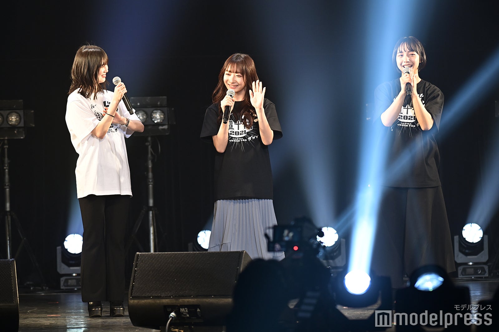 オープニングの様子（C）モデルプレス