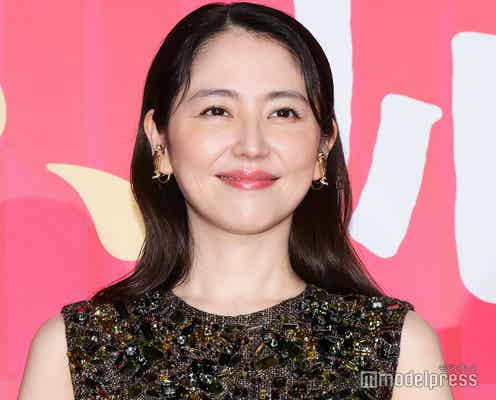 長澤まさみ、美スタイル際立つノースリドレス姿「MOTHER」「おーい、応為」から学んだ親子の幸せとは
