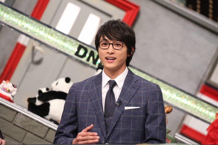 小関裕太 メガネ姿に癒やされる スーツ ネクタイも最高 メガネ男子 モデルプレス 小関裕太 メガネ姿に癒やされる スーツ ネクタイも最高 メガネ男子 モデルプレス