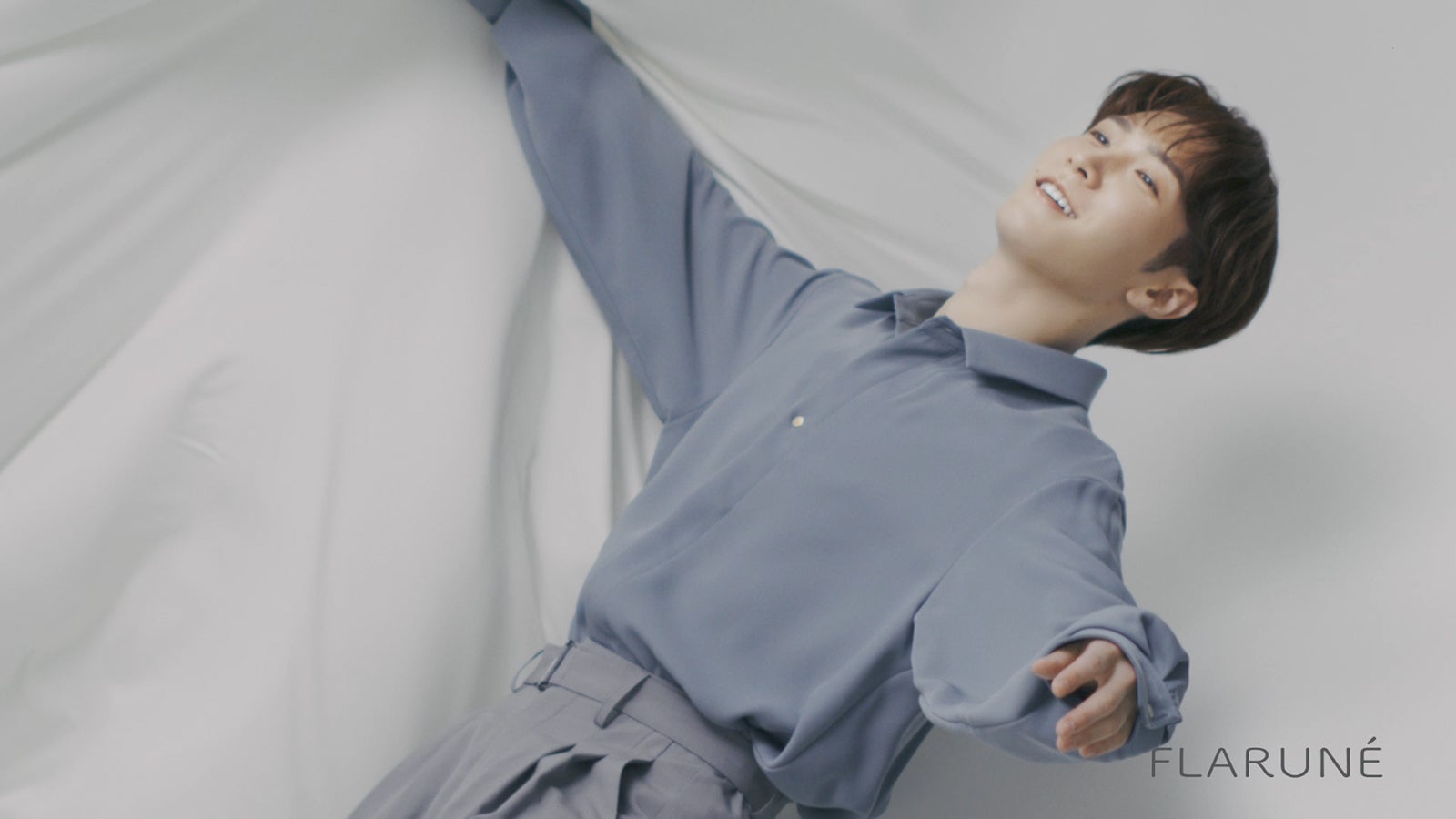 Snow Man渡辺翔太、“自慢の美肌”披露 メンバーが自分を受け入れてくれていると思う瞬間とは