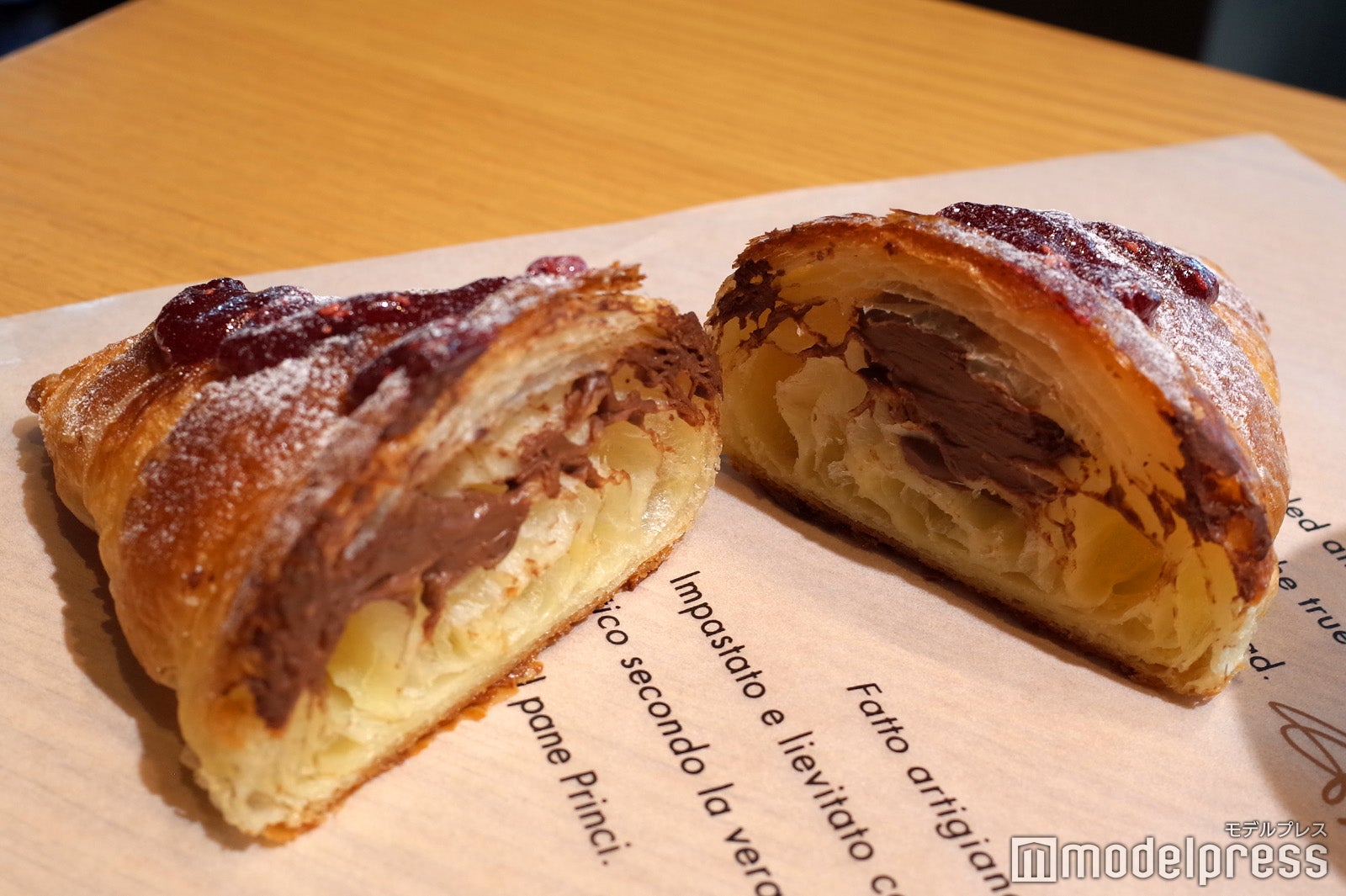 コルネッティ ラズベリーチョコレート（C）モデルプレス