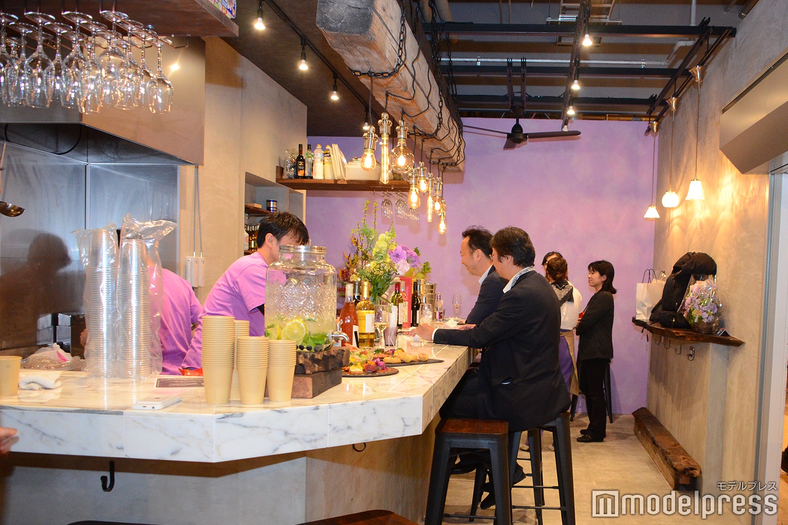 横浜駅東口POST STREET（C）モデルプレス