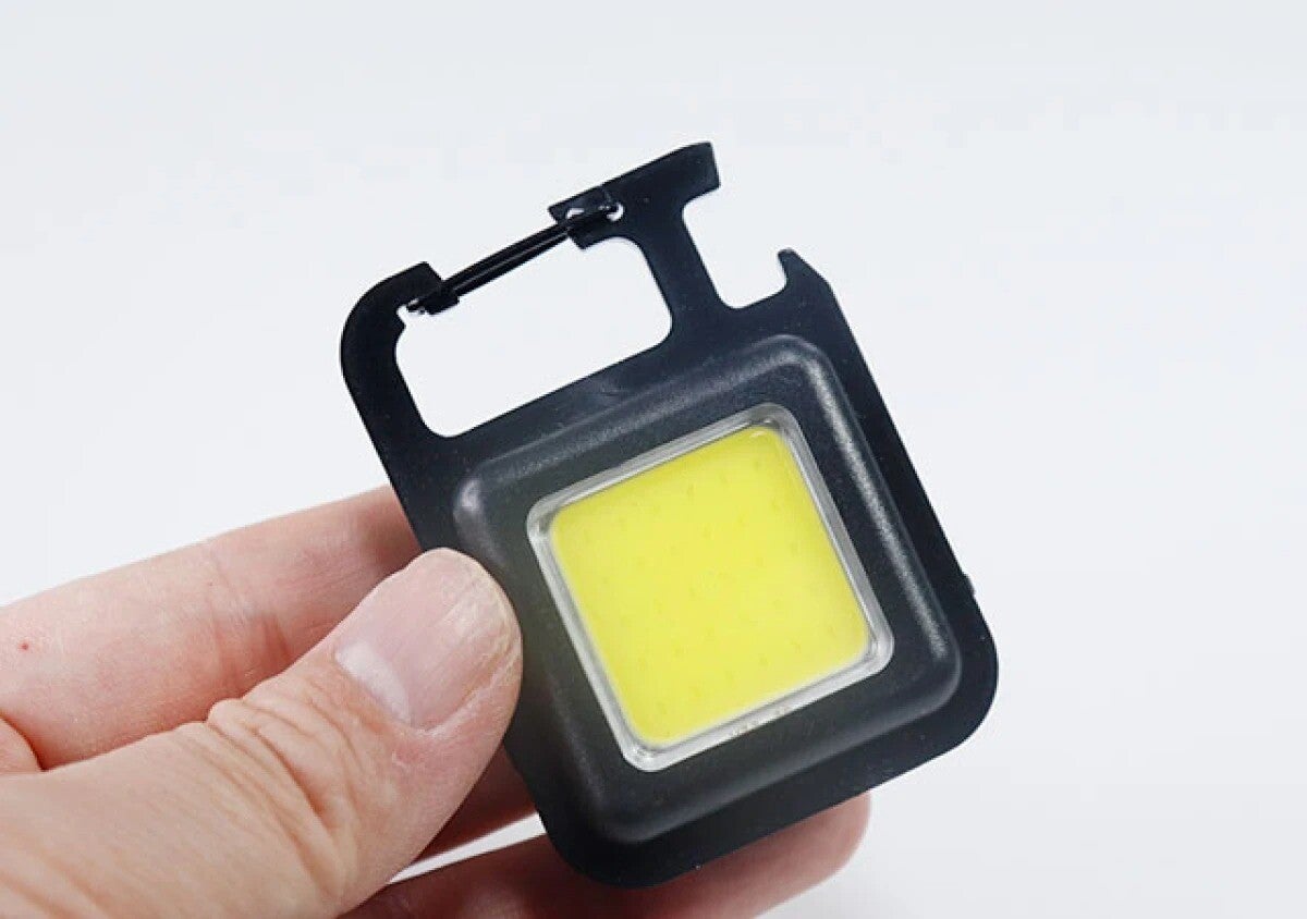 数百円で買えるレベルじゃないよ！想像以上の実力に驚き！備えておきたい100均優秀ライト