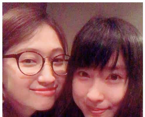 土屋太鳳、親友・大野いとと密着2ショット 久々の再会に喜び炸裂