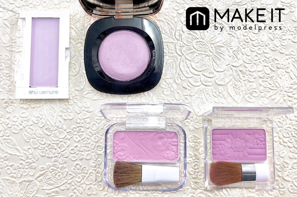 あなたはどの「塗る透明感」を使う？ (C)メイクイット