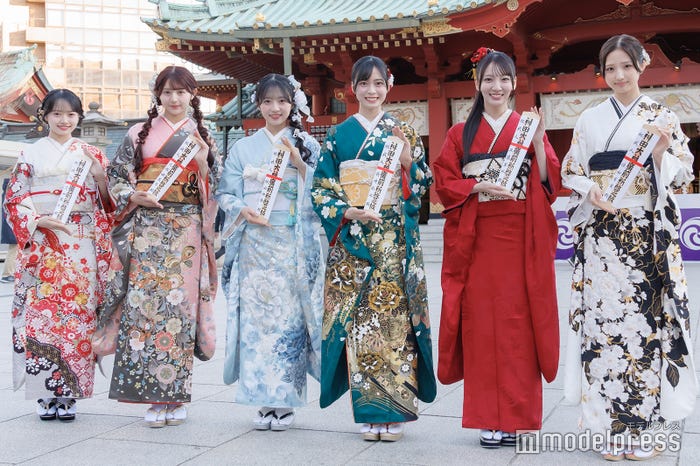 花田藍衣、久保姫菜乃、秋山由奈、新井彩永、工藤華純、迫由芽実(C)モデルプレス