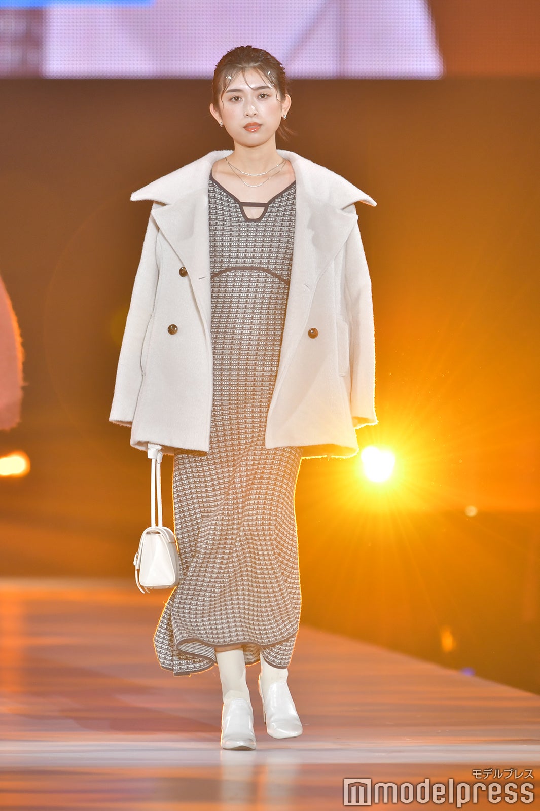 （C）モデルプレス