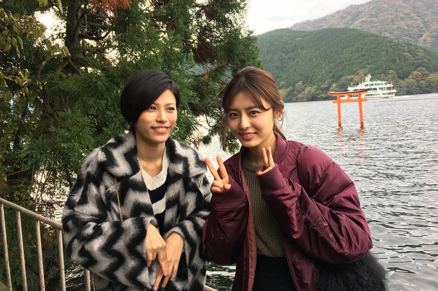 古畑星夏&春川芽生、「nicola」モデル時代の秘話語る 箱根2人旅でパワスポ&足湯も満喫