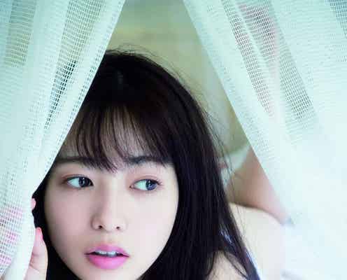 乃木坂46斉藤優里、胸元チラリの美ボディにドキッ