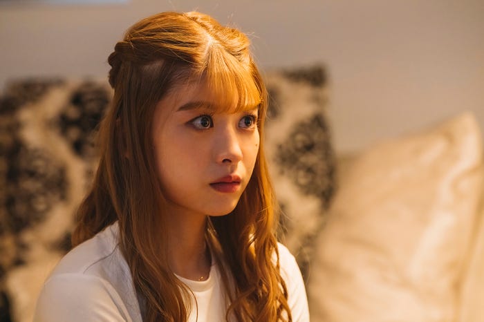 馬場ふみか「恋と弾丸」第3話より(C)箕野希望・小学館/「恋と弾丸」製作委員会・MBS