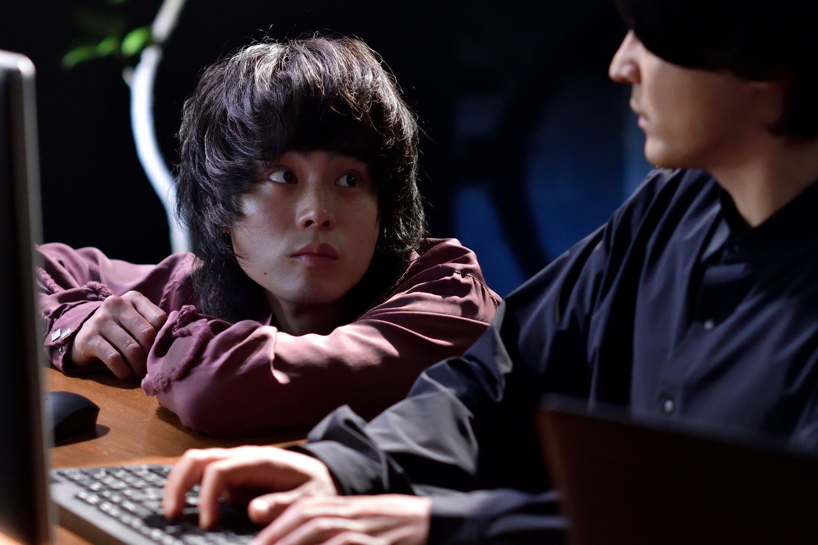 菅田将暉・山田孝之／「dele」第1話より（C）テレビ朝日