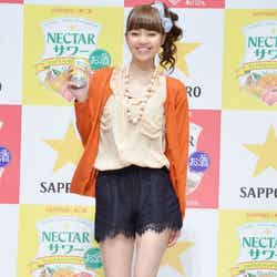 「ネクターサワー」広告出演モデル山中彩