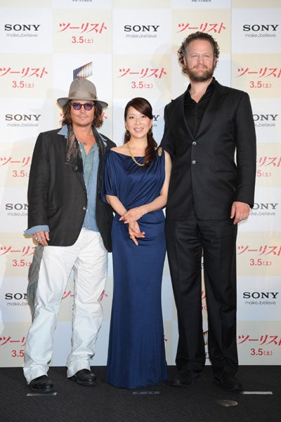 ジョニー・デップ、特別ゲストの真矢みき、フロリアン・ヘンケル・フォン・ドナースマルク監督（『ツーリスト』ジャパンプレミア　レッドカーペットイベント）