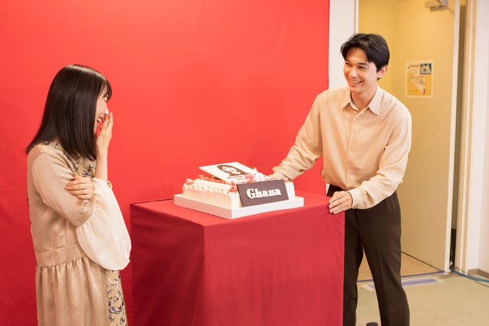 浜辺美波、吉沢亮(提供画像)