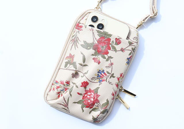 宝島社 雑誌 ムック本 付録 スマホショルダー 宝島社 雑誌 ムック本 付録 スマホショルダー LAURA