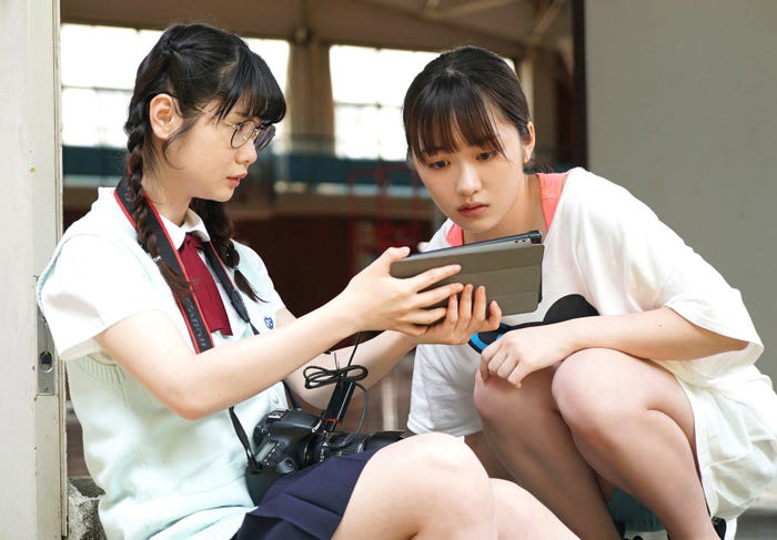 小野花梨、工藤遥/『のぼる小寺さん』(C)2020「のぼる小寺さん」製作委員会(配給:ビターズ・エンド)