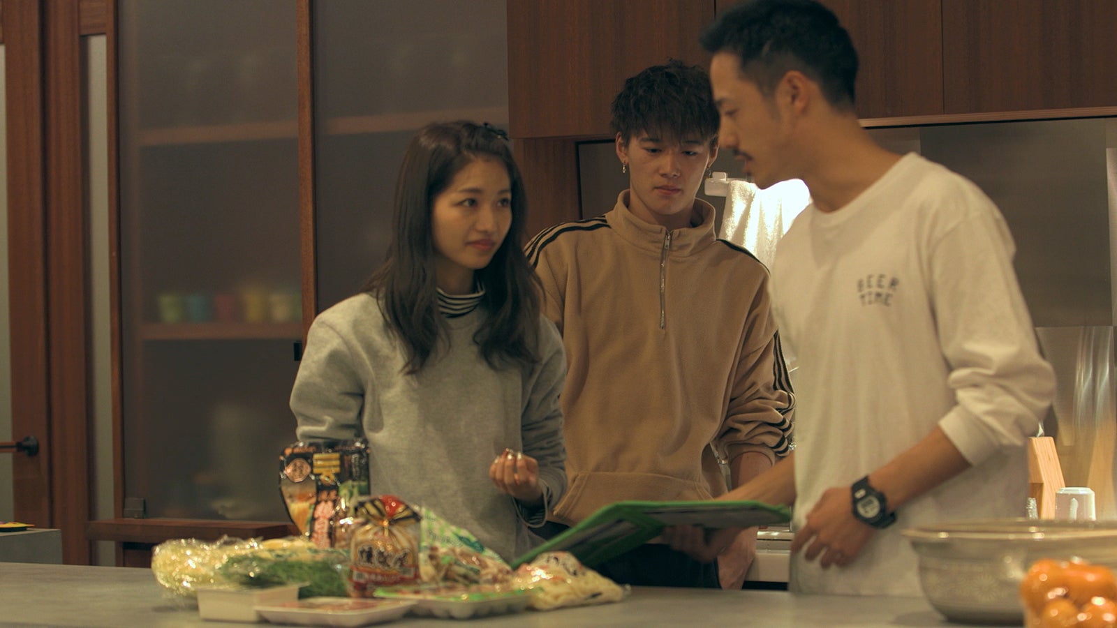 安未、雄大、貴之「TERRACE HOUSE OPENING NEW DOORS」6th WEEK（C）フジテレビ／イースト・エンタテインメント