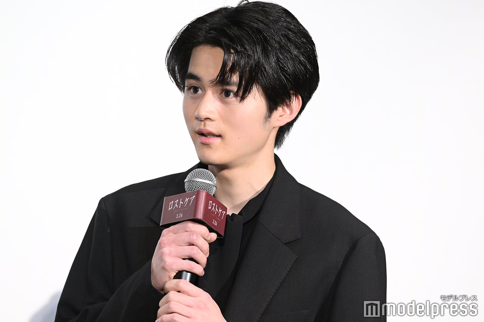鈴鹿央士（C）モデルプレス