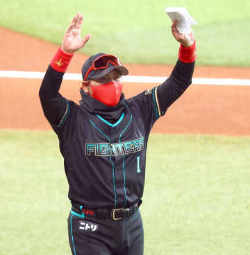 日本ハム 清宮幸＆万波が合流即安打！新庄監督「三つ勝って、エスコンに戻ってきて三つ勝ってとしか考えていない」 2年連続OP戦V