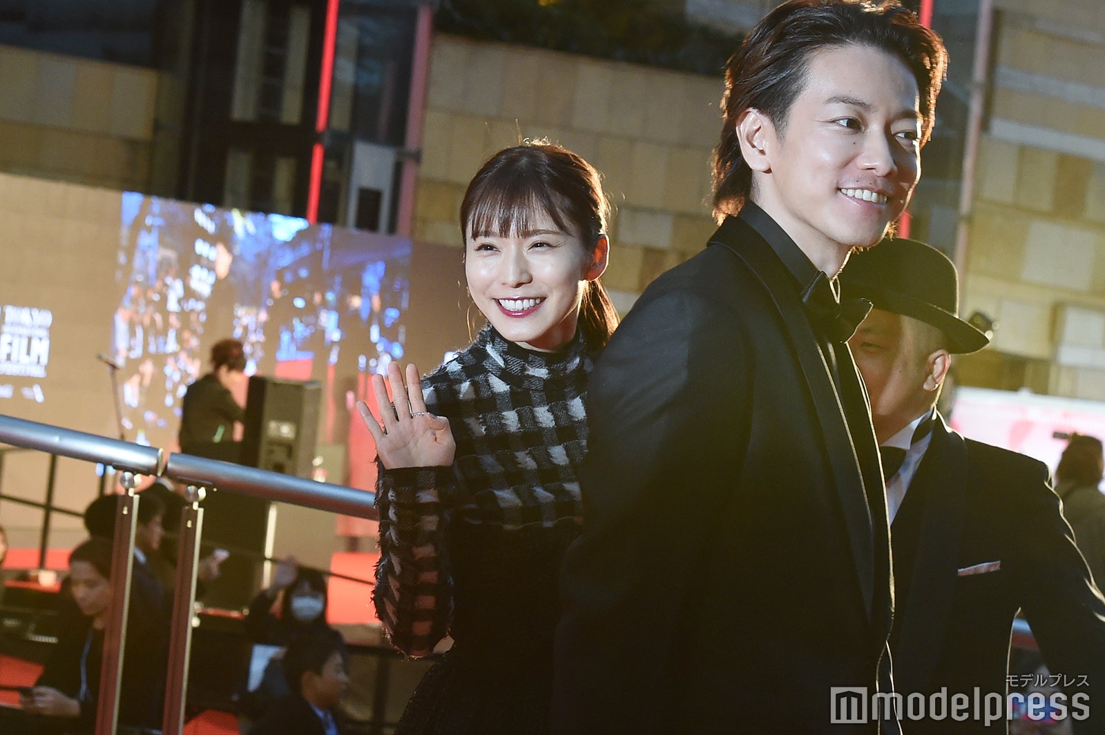 松岡茉優、佐藤健 （C）モデルプレス