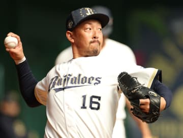 オリックス コーチ兼任の平野が初のブルペンも腰の張りで四苦八苦