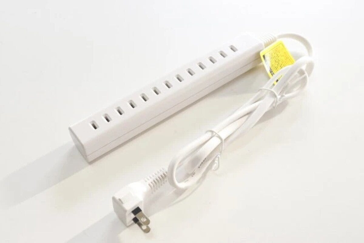 ダイソー　フリーコンセントコード