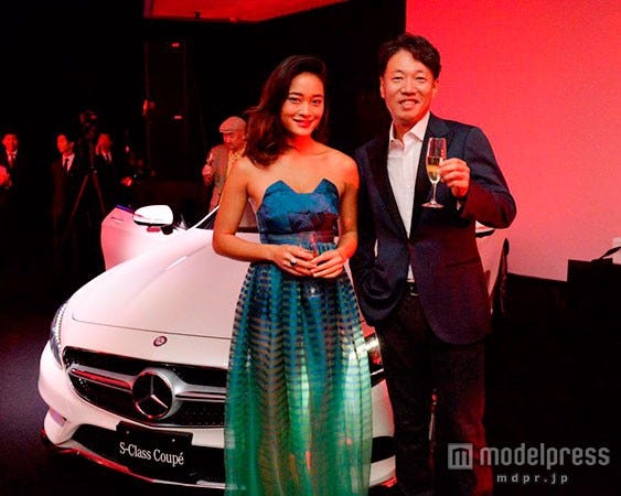 ジェラ・マリアーノと代表取締役兼CEO上野金太郎氏